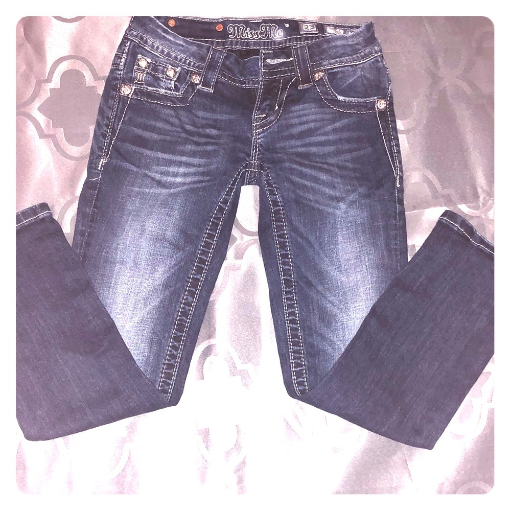 MISS ME CAPRI BRAND NEW CONDITION Size 23